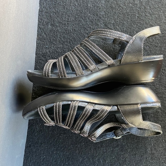 Dansko Drea Black Leather Sandals Ortho 40 - Picture 13 of 16